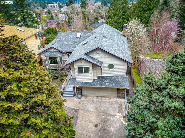 17765 HILLSIDE Dr, West Linn, OR 97068