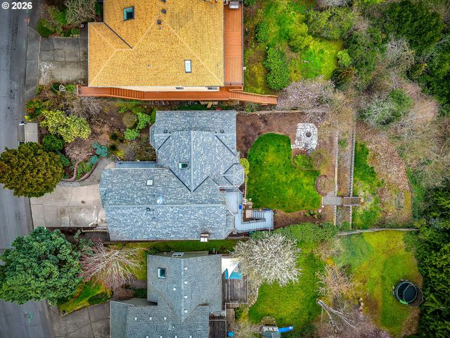 17765 HILLSIDE Dr, West Linn, OR 97068