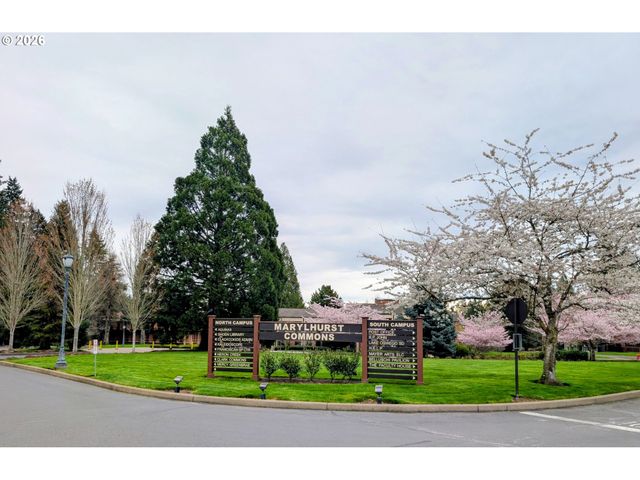 17765 HILLSIDE Dr, West Linn, OR 97068