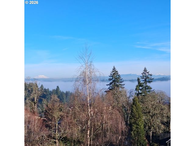 17765 HILLSIDE Dr, West Linn, OR 97068