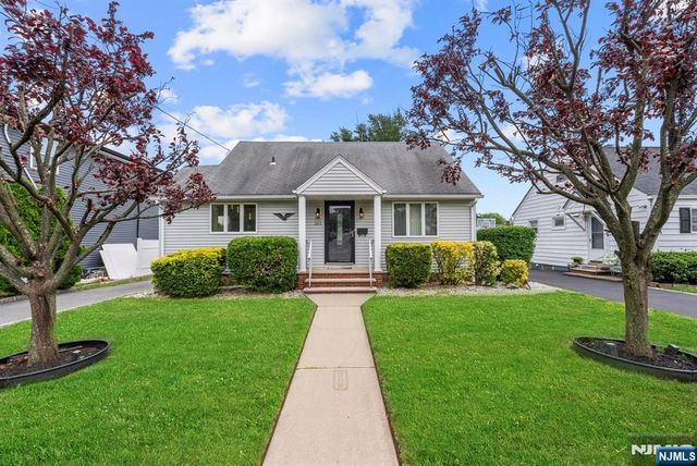 101 Maple Hill Road, Clifton, NJ 07013