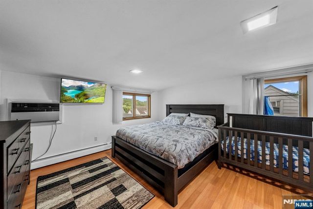 101 Maple Hill Road, Clifton, NJ 07013