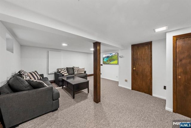101 Maple Hill Road, Clifton, NJ 07013