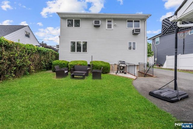 101 Maple Hill Road, Clifton, NJ 07013