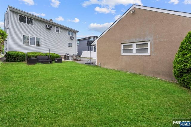 101 Maple Hill Road, Clifton, NJ 07013