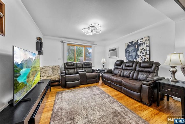 101 Maple Hill Road, Clifton, NJ 07013