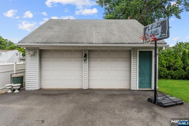 101 Maple Hill Road, Clifton, NJ 07013