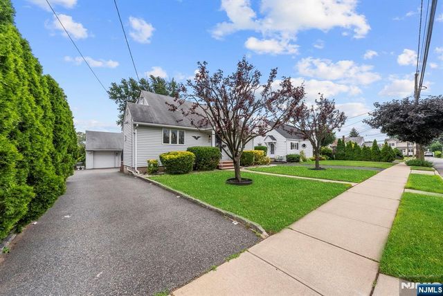 101 Maple Hill Road, Clifton, NJ 07013