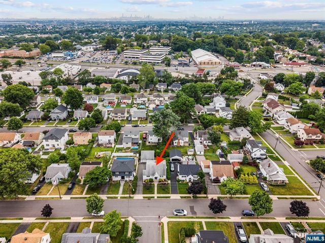 101 Maple Hill Road, Clifton, NJ 07013