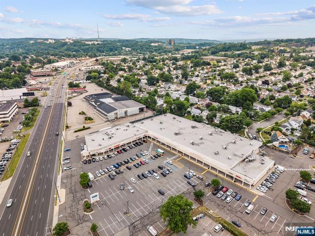 101 Maple Hill Road, Clifton, NJ 07013