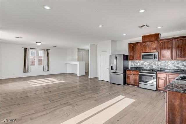 6935 Galeria Posada Avenue, Las Vegas, NV 89179