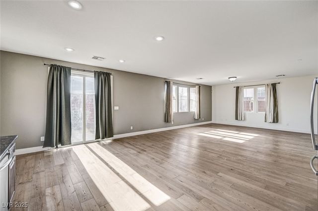 6935 Galeria Posada Avenue, Las Vegas, NV 89179