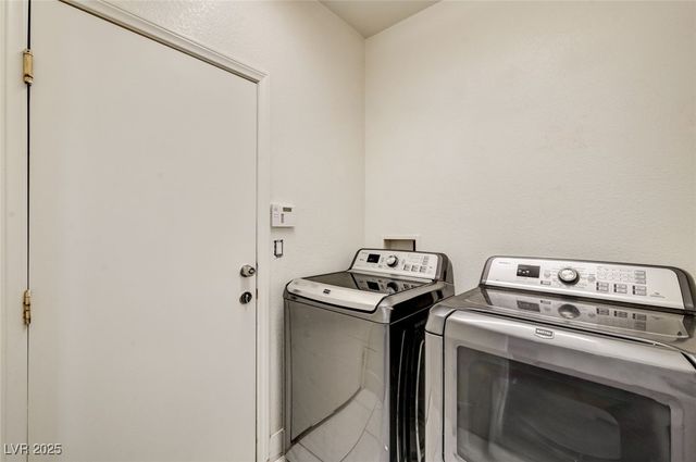 6935 Galeria Posada Avenue, Las Vegas, NV 89179