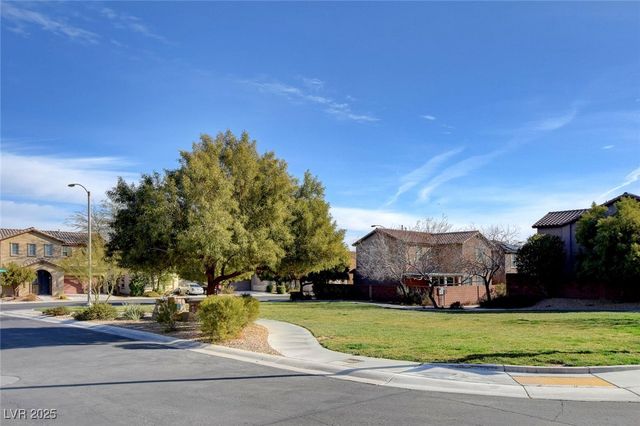 6935 Galeria Posada Avenue, Las Vegas, NV 89179