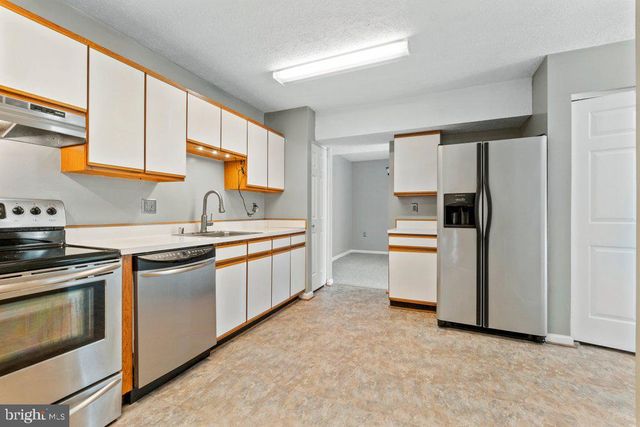 10477 CAMPUS WAY S, Upper Marlboro, MD 20774