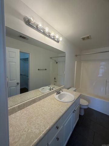 13706 Apple Glen Cove, Alexander, AR 72002