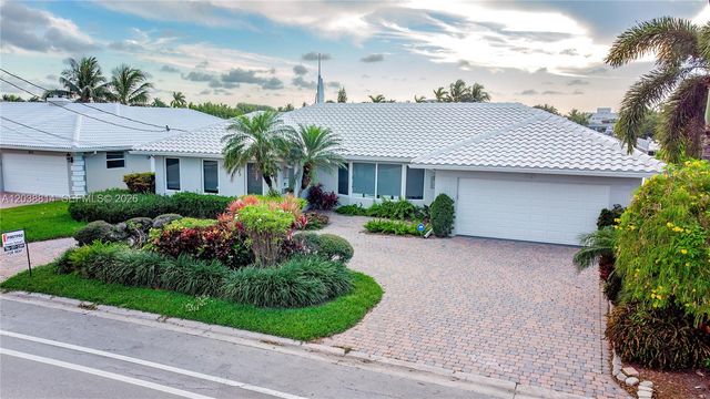 5721 Bayview Dr, Fort Lauderdale, FL 33308