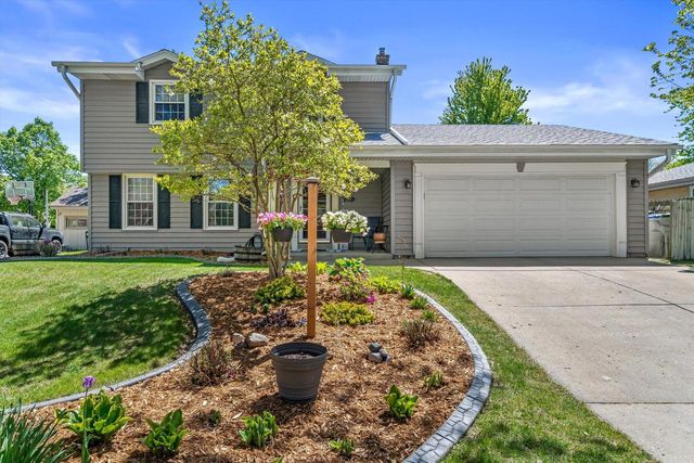 2401 Manchester AVENUE, Milwaukee, WI 53221