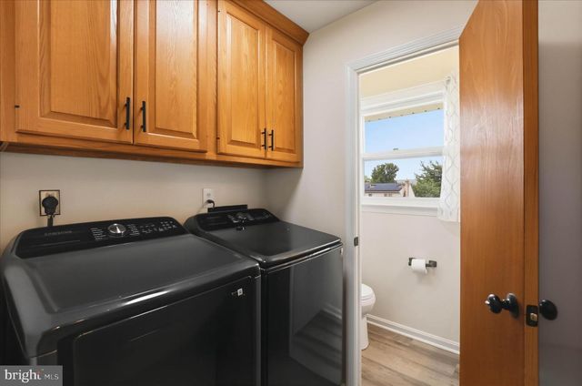 12 OAK LN, Stevens, PA 17578