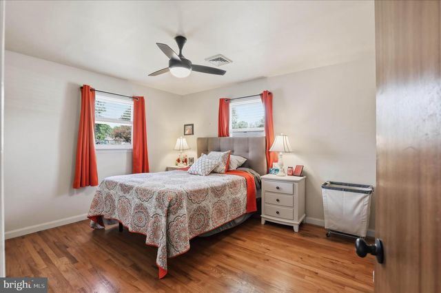 12 OAK LN, Stevens, PA 17578