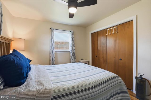 12 OAK LN, Stevens, PA 17578