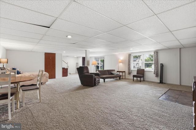 12 OAK LN, Stevens, PA 17578