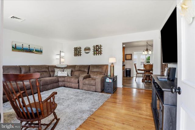 12 OAK LN, Stevens, PA 17578