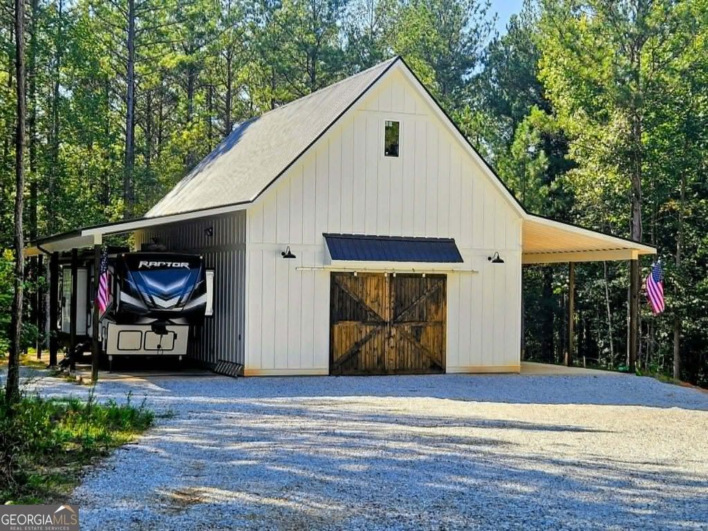 1961 N Hicks, Toccoa, GA 30577 — exterior