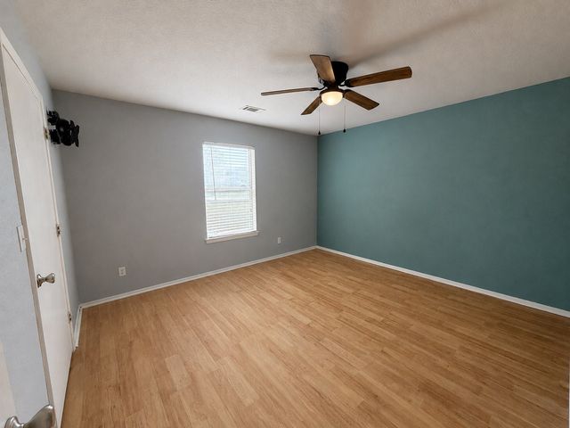 513 Ranch Road, Granbury, TX 76049