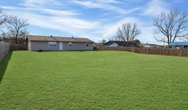 513 Ranch Road, Granbury, TX 76049