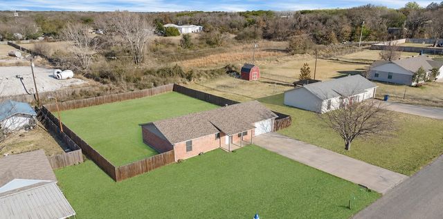 513 Ranch Road, Granbury, TX 76049