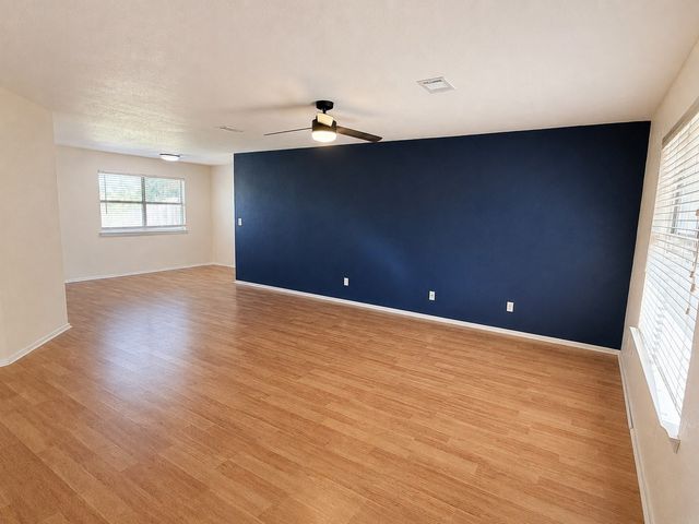 513 Ranch Road, Granbury, TX 76049