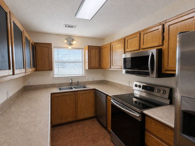 513 Ranch Road, Granbury, TX 76049