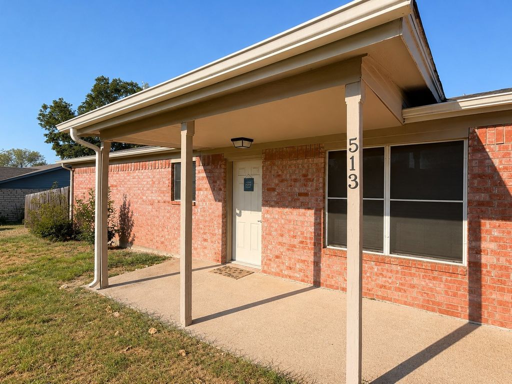 513 Ranch Road, Granbury, TX 76049