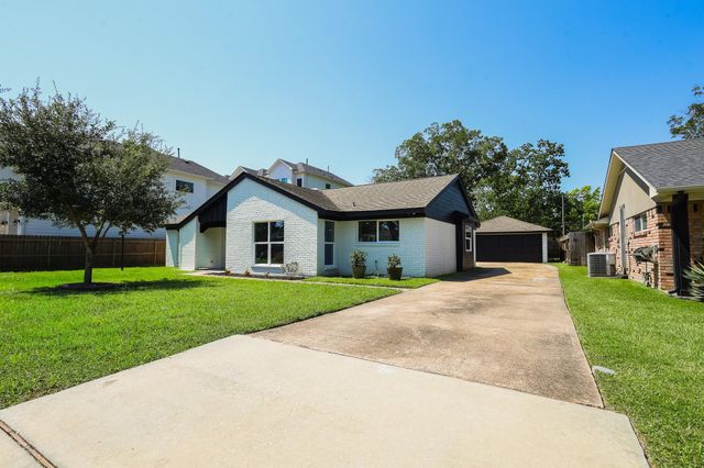 2111 Wycliffe Drive, Houston, TX 77043