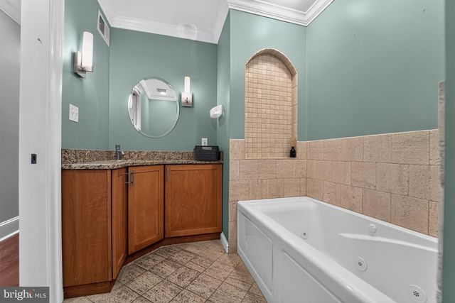 528 S CURLEY ST, Baltimore, MD 21224
