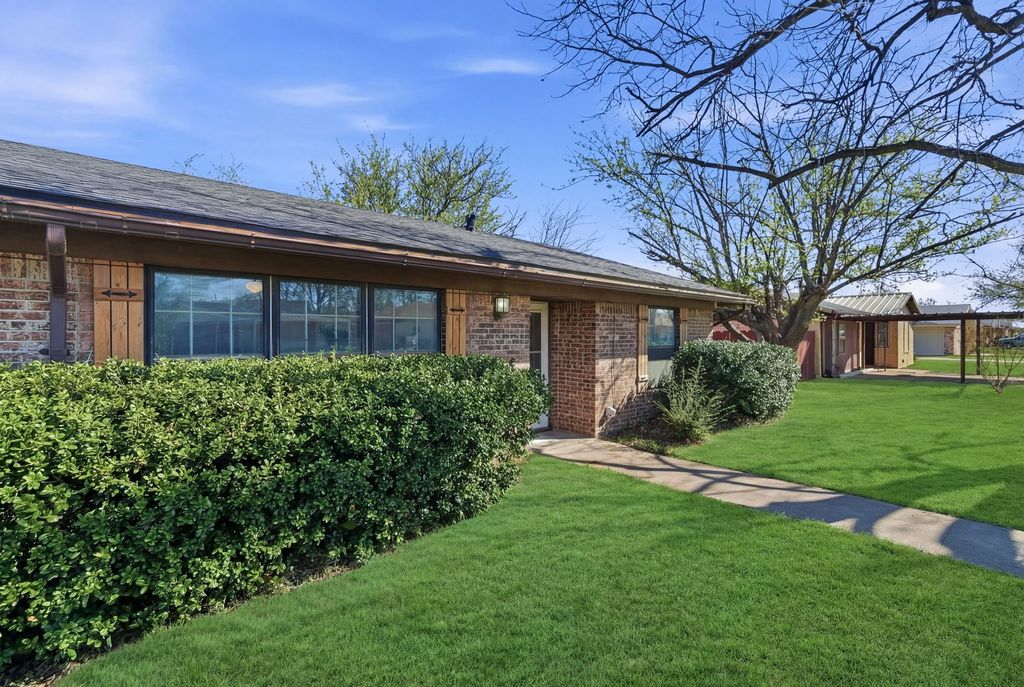 1408 Primrose Lane, Cisco, TX 76437