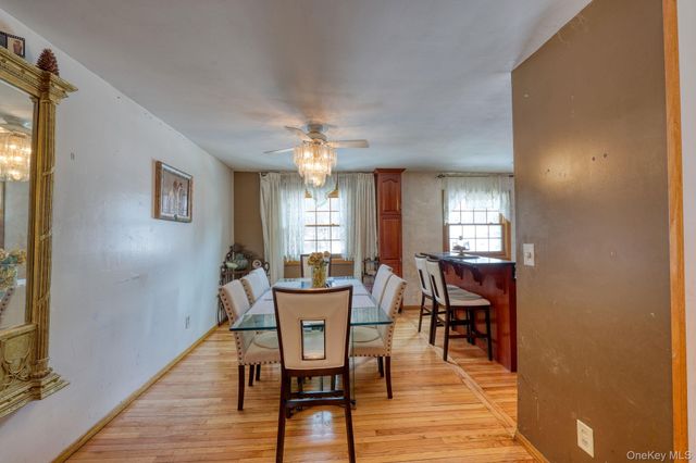 14 Capital Drive, Washingtonville, NY 10992