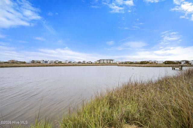 204 N Boca Bay Lane B, Holly Ridge, NC 28445