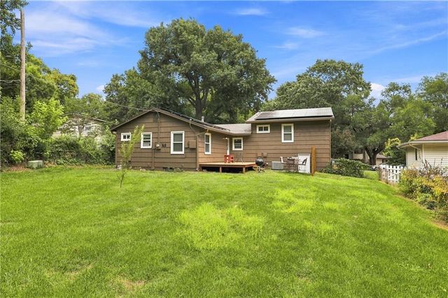 7310 Stearns Street, Shawnee, KS 66203