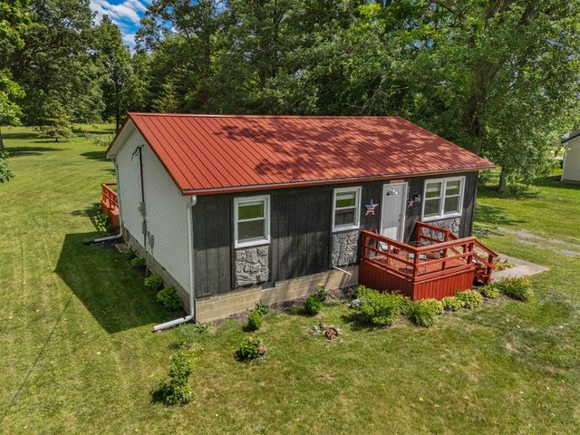 8312 Packard Road, Morenci, MI 49256