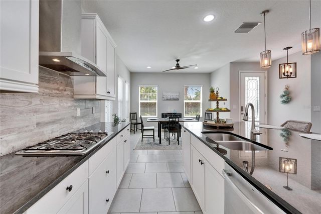 606 WINTERSIDE DRIVE, Apollo Beach, FL 33572