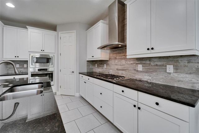 606 WINTERSIDE DRIVE, Apollo Beach, FL 33572