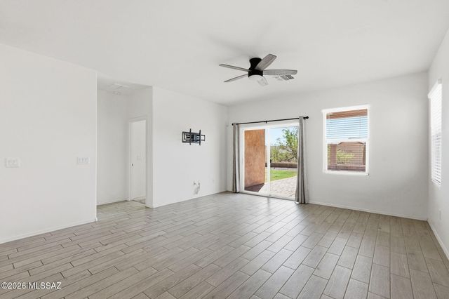 947 S Paseo Las Vigas, Sahuarita, AZ 85629