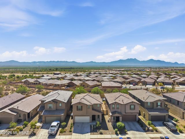 947 S Paseo Las Vigas, Sahuarita, AZ 85629