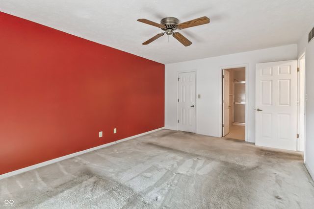 7471 Prairie Lake Drive, Indianapolis, IN 46256