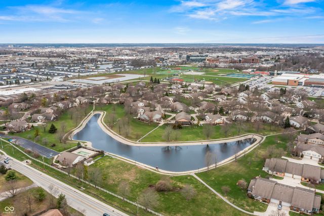 7471 Prairie Lake Drive, Indianapolis, IN 46256