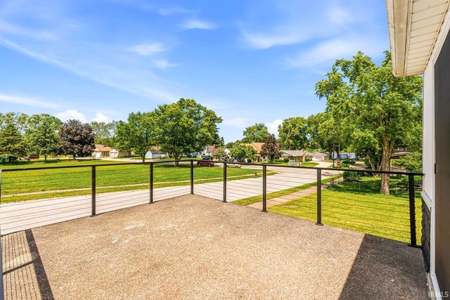 664 N Oakland Street, Mishawaka, IN 46544