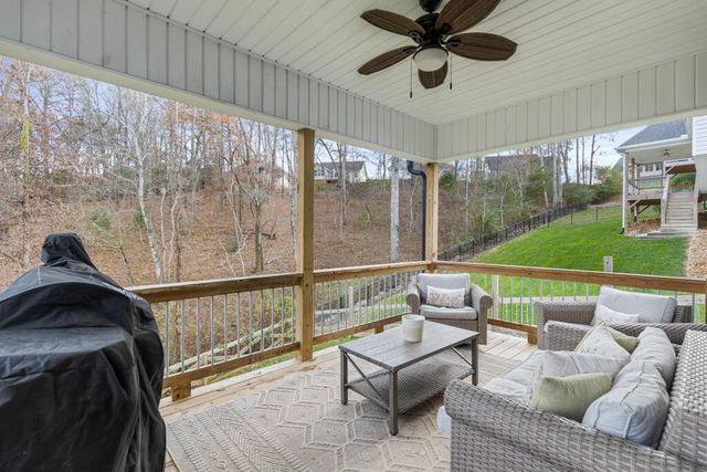 621 Sunset Valley Drive, Soddy Daisy, TN 37379