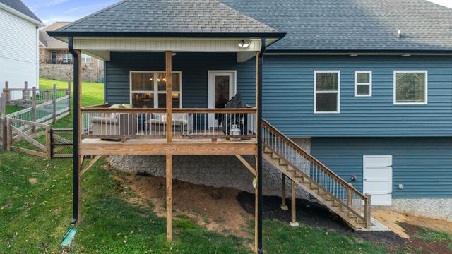 621 Sunset Valley Drive, Soddy Daisy, TN 37379